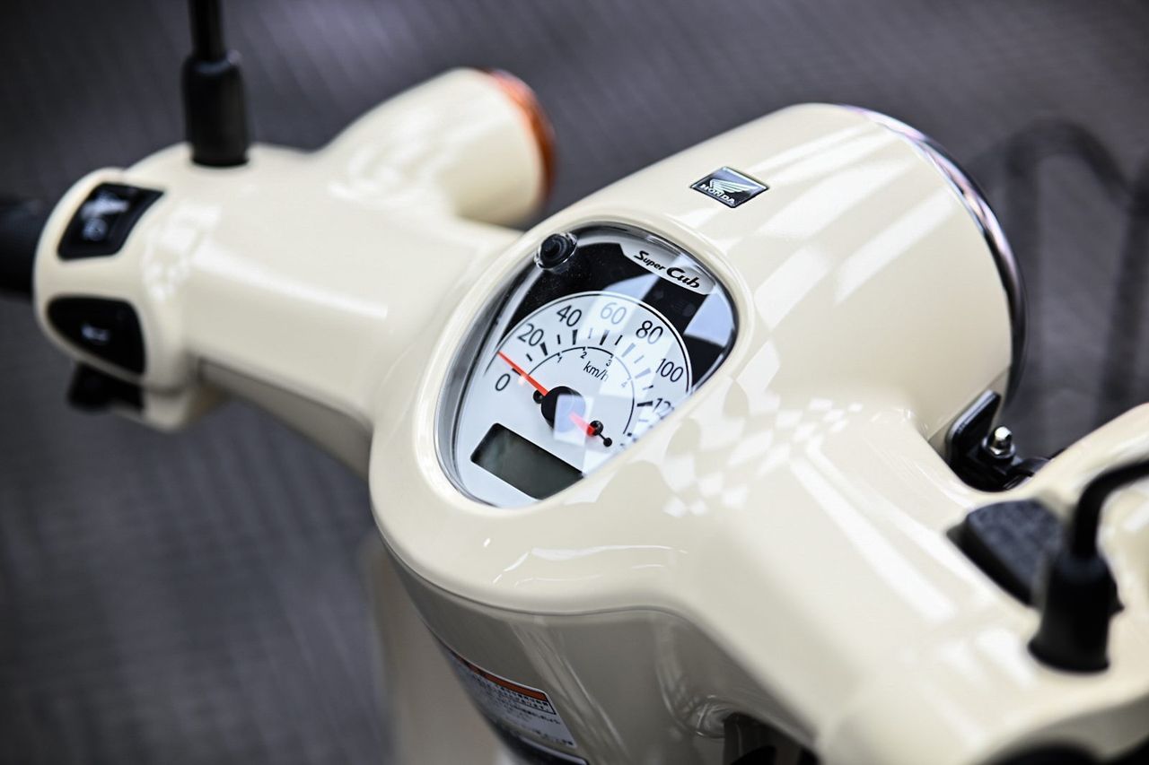 Honda Super Cub 機車美容完工與細節實拍 第 4 張（共 6 張）——捷匠北投店施工實錄