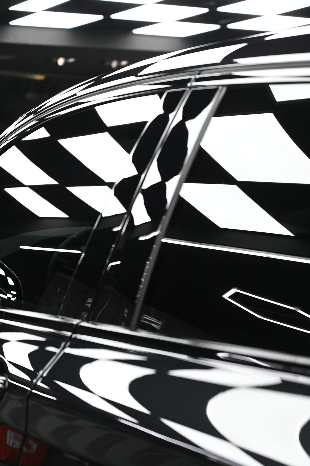 BMW X4 拋光與漆面修復完工與細節實拍 第 4 張（共 6 張）——捷匠淡水旗艦店施工實錄