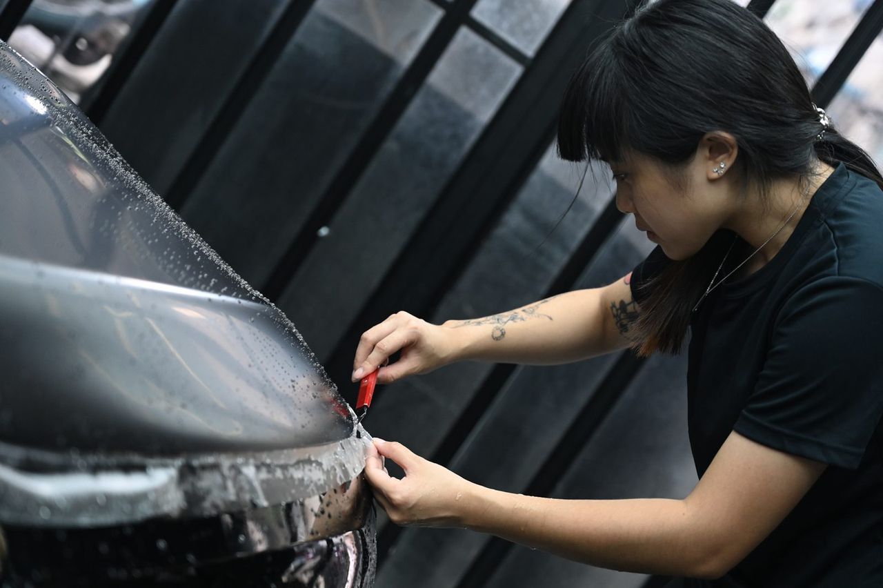 Mercedes-Benz CLE 改色犀牛皮完工與細節實拍 第 4 張（共 6 張）——捷匠北投店施工實錄