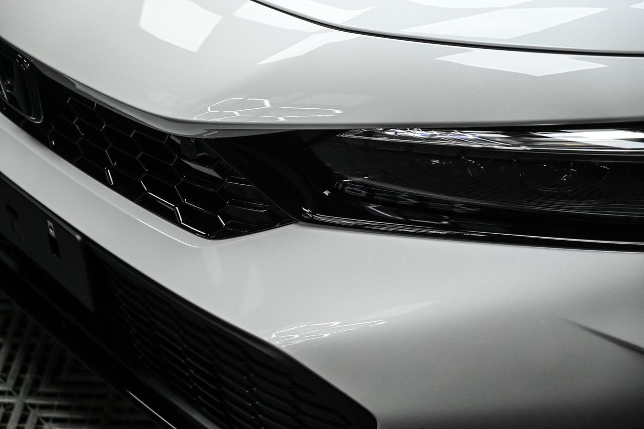 Honda Civic e:HEV 迎風面犀牛皮與漆面鍍膜完工與細節實拍 第 5 張（共 6 張）——捷匠北投店施工實錄