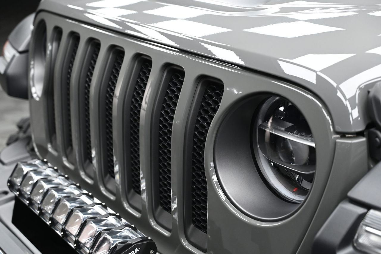 Jeep Wrangler 漆面鍍膜完工與細節實拍 第 4 張（共 6 張）——捷匠淡水旗艦店施工實錄