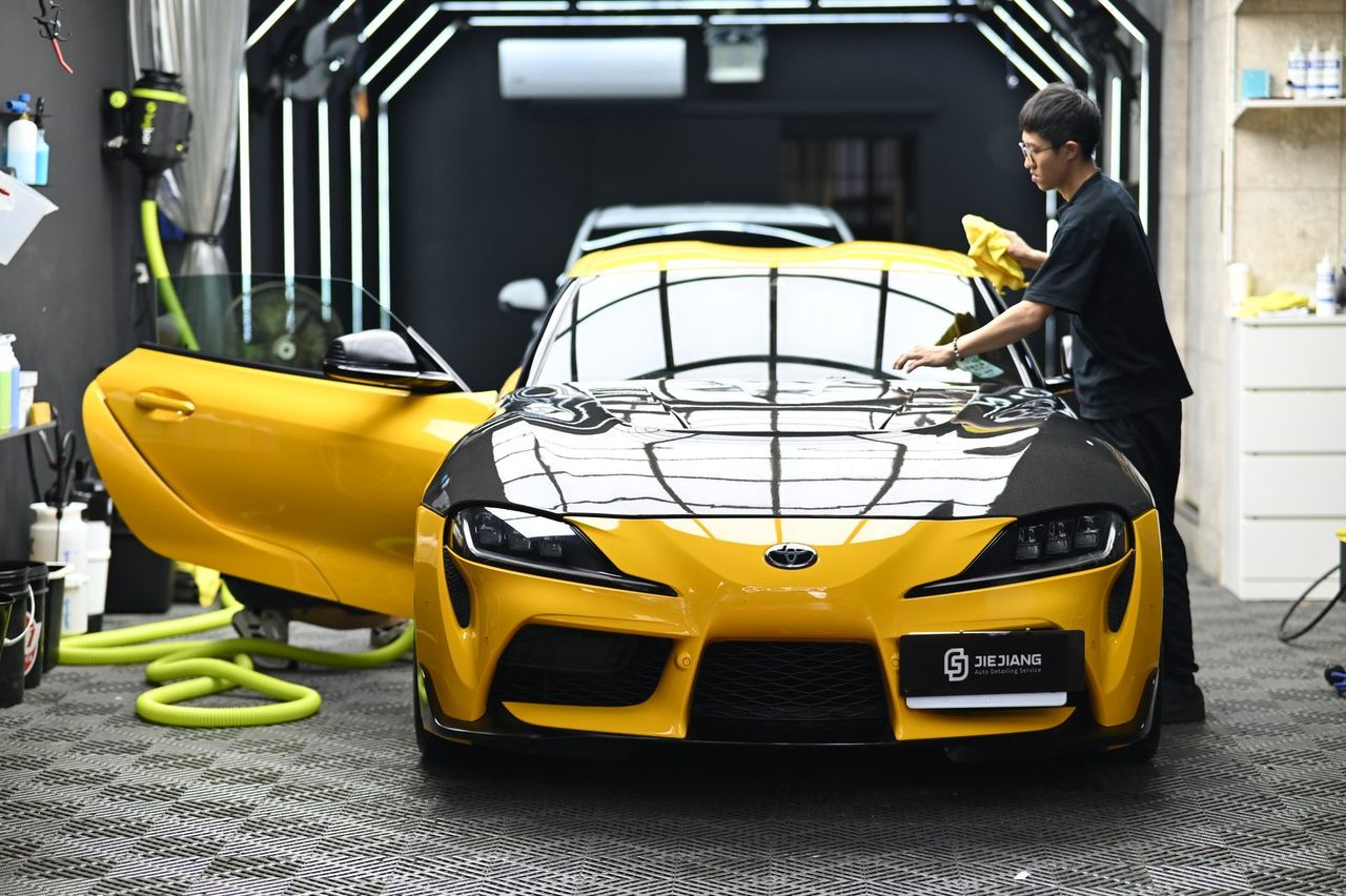 Toyota GR Supra 拋光與漆面修復完工與細節實拍 第 5 張（共 6 張）——捷匠北投店施工實錄