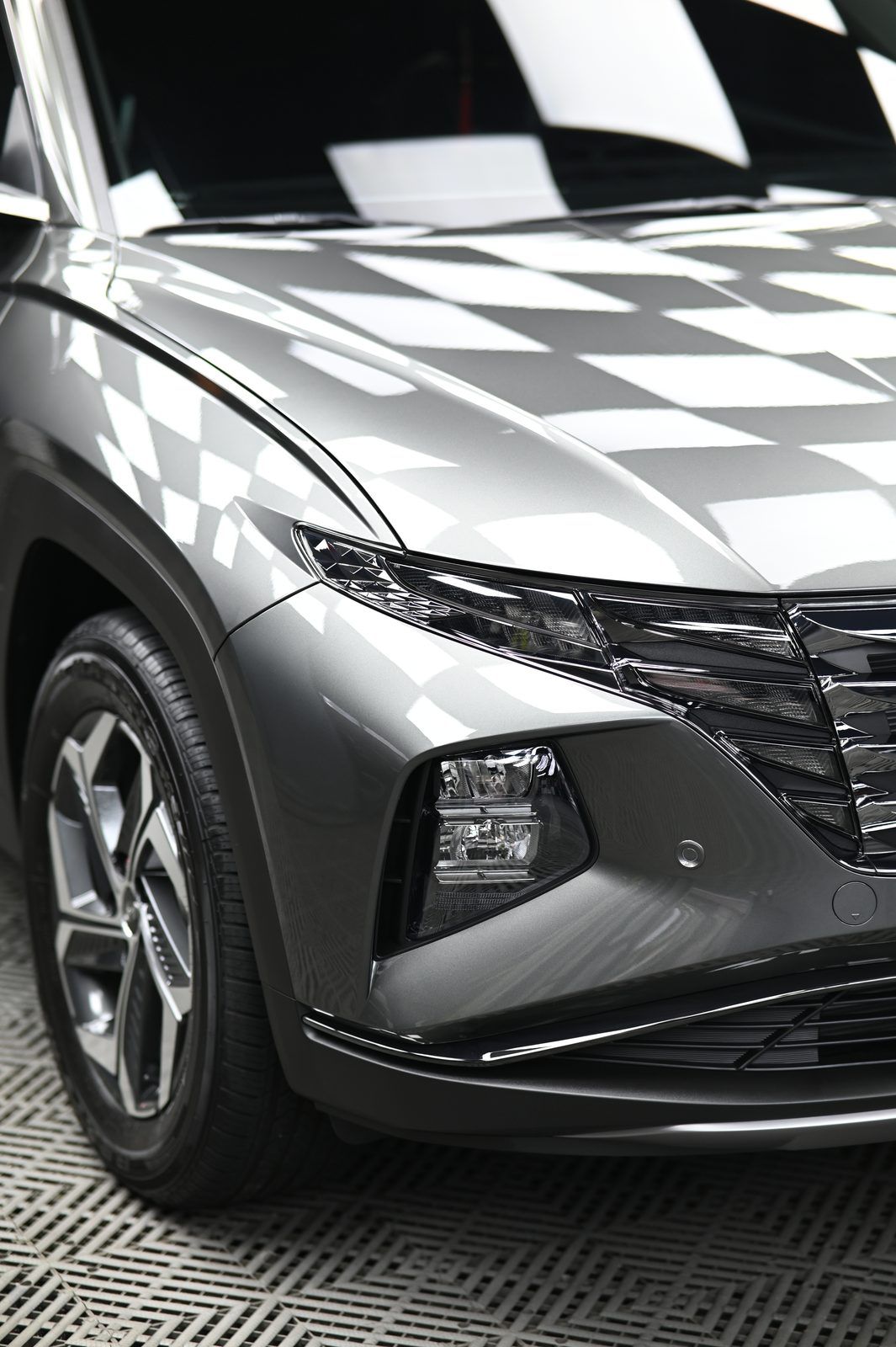 Hyundai Tucson 漆面鍍膜完工與細節實拍 第 2 張（共 2 張）——捷匠淡水旗艦店施工實錄