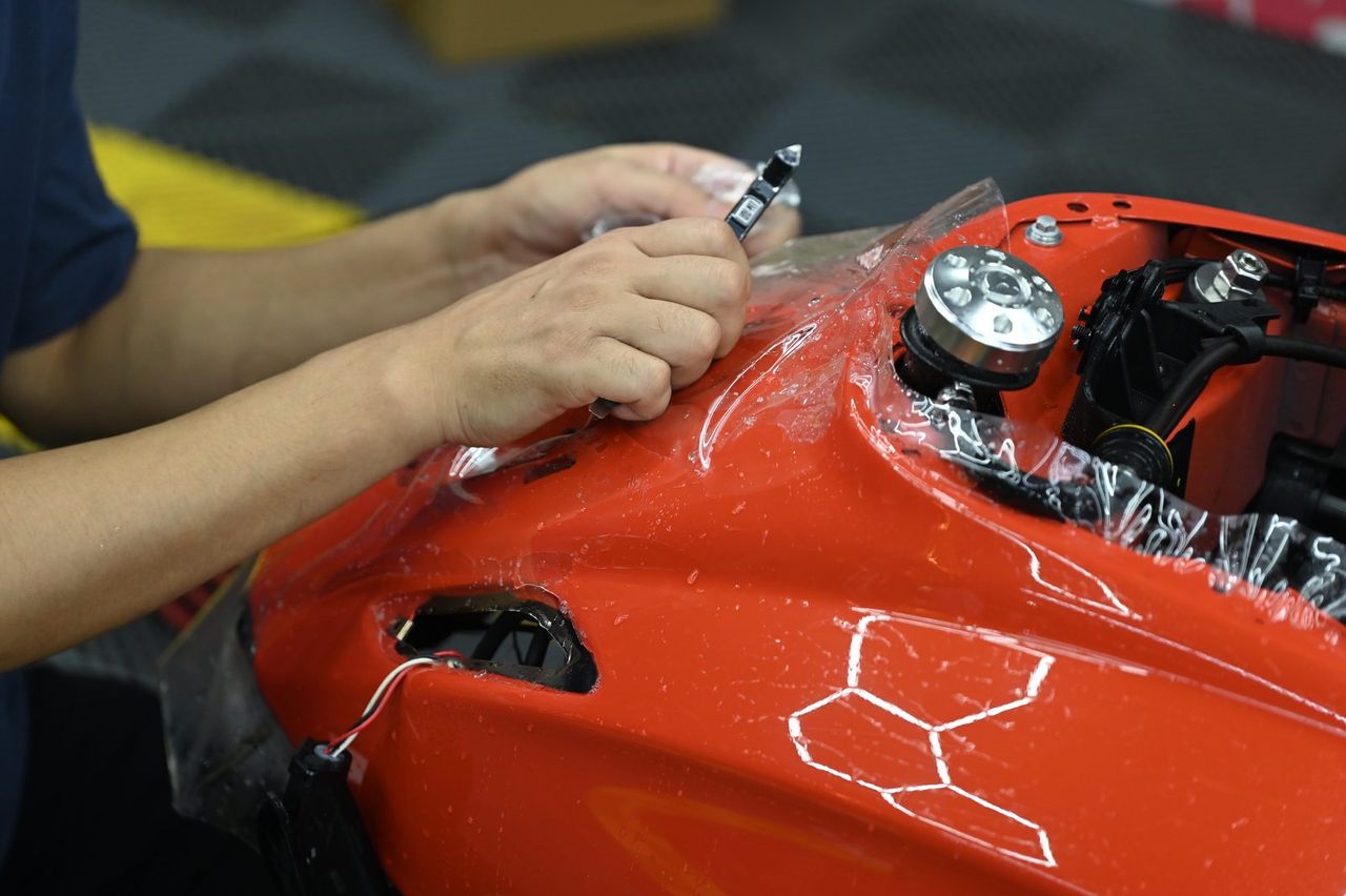 Vespa Sprint 全車犀牛皮完工與細節實拍 第 5 張（共 6 張）——捷匠淡水旗艦店施工實錄