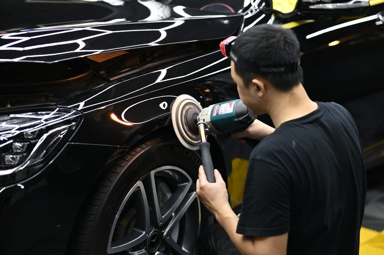 Mercedes-Benz 拋光與漆面修復完工與細節實拍 第 5 張（共 6 張）——捷匠淡水旗艦店施工實錄