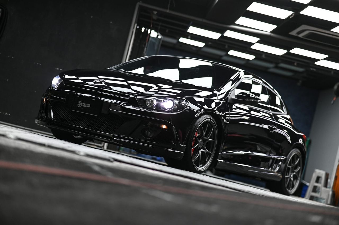 VW Scirocco 洗車打蠟完工與細節實拍 第 5 張（共 6 張）——捷匠淡水旗艦店施工實錄