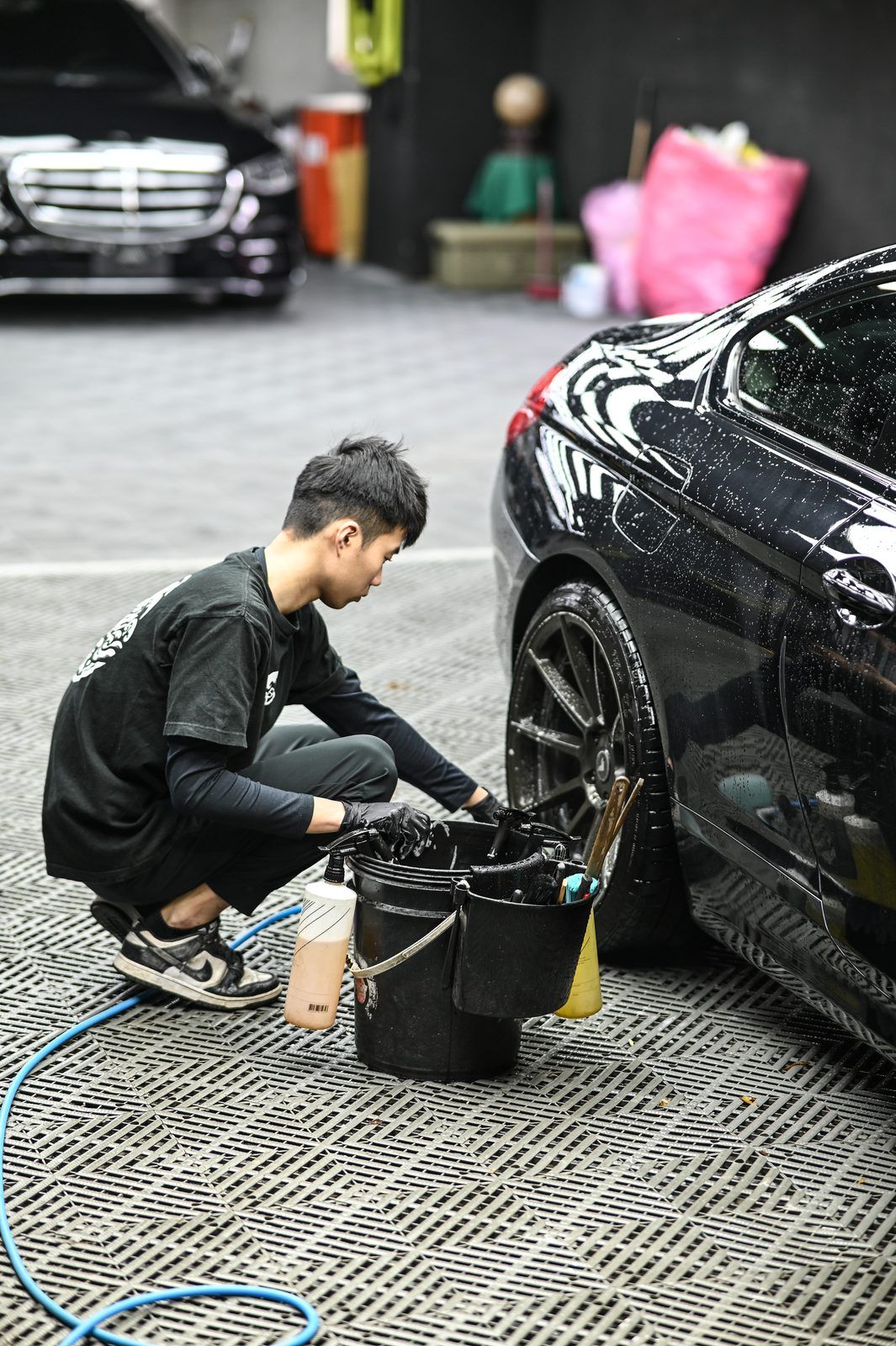 Porsche 718 GTS 洗車打蠟完工與細節實拍 第 5 張（共 6 張）——捷匠淡水旗艦店施工實錄