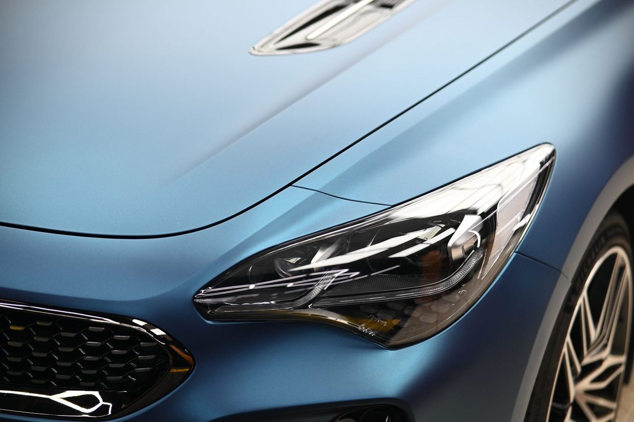 Kia Stinger 全車改色膜完工與細節實拍 第 5 張（共 6 張）——捷匠淡水旗艦店施工實錄