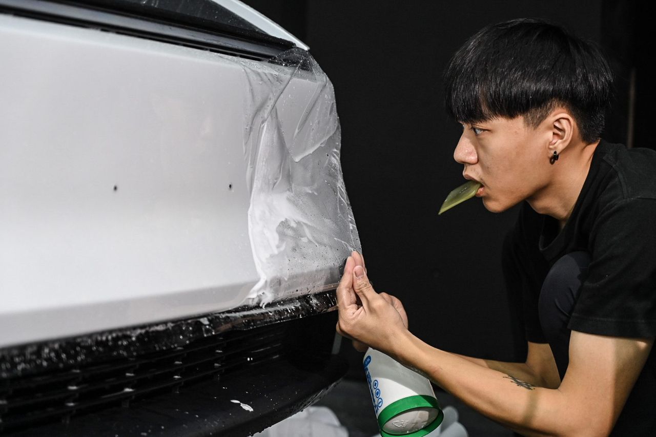 Tesla Model Y煥新版全車犀牛皮完工與細節實拍 第 3 張（共 5 張）——捷匠淡水旗艦店施工實錄
