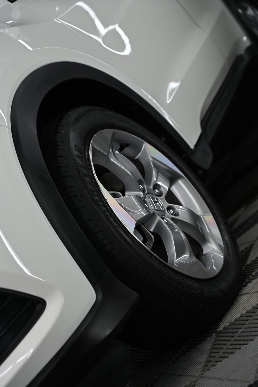 Honda HR-V 漆面鍍膜完工與細節實拍 第 6 張（共 6 張）——捷匠北投店施工實錄