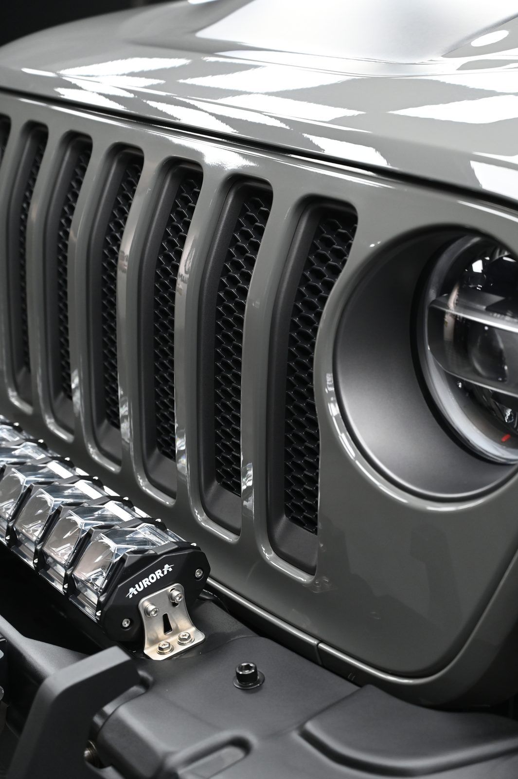 Jeep Wrangler 漆面鍍膜完工與細節實拍 第 5 張（共 6 張）——捷匠淡水旗艦店施工實錄