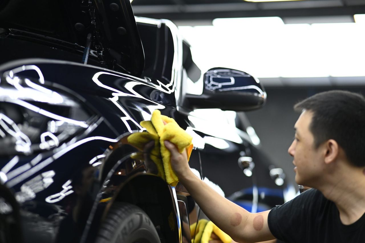 BMW X6 漆面鍍膜完工與細節實拍 第 4 張（共 4 張）——捷匠淡水旗艦店施工實錄