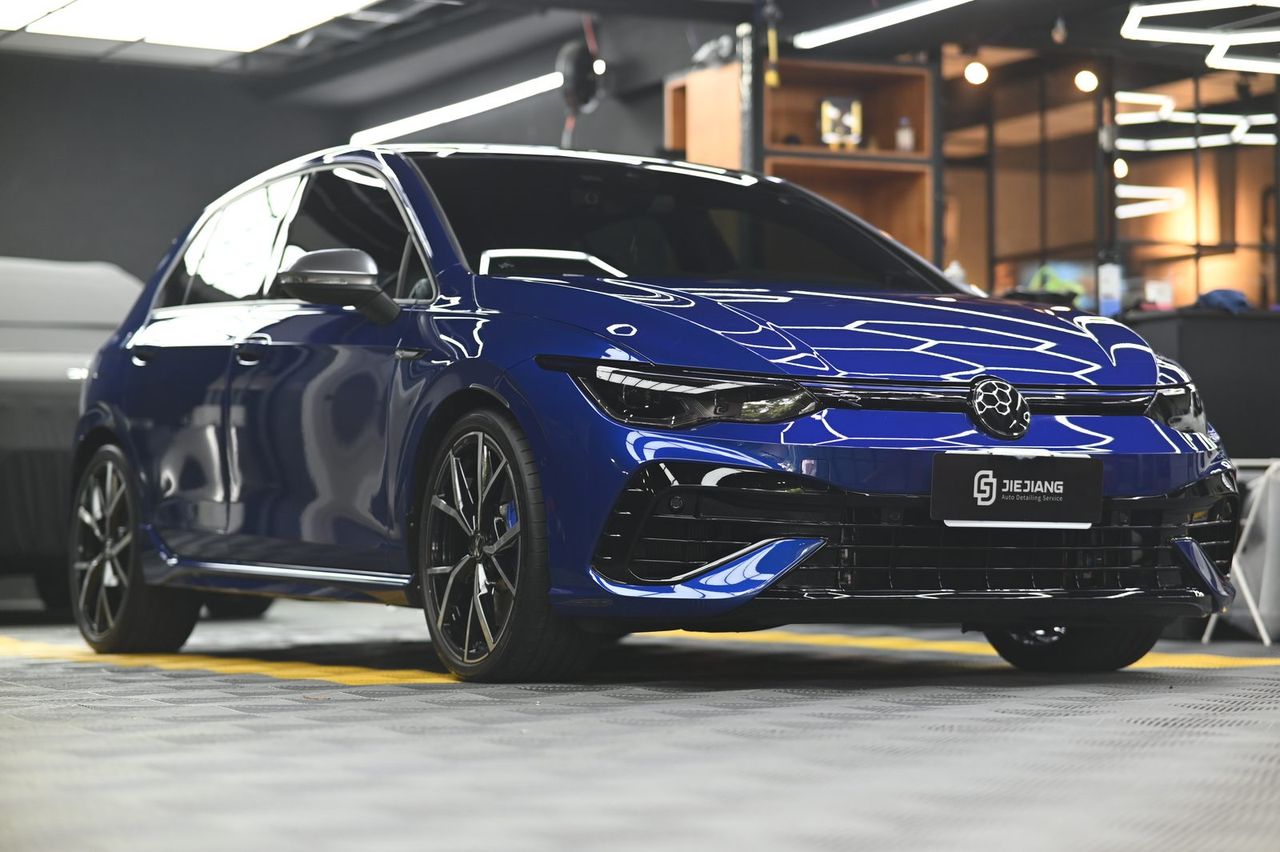 VW Golf R 迎風面犀牛皮完工與細節實拍 第 6 張（共 6 張）——捷匠淡水旗艦店施工實錄