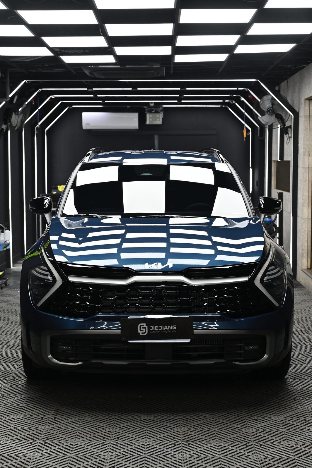 Kia Sportage 漆面鍍膜完工與細節實拍 第 3 張（共 3 張）——捷匠北投店施工實錄